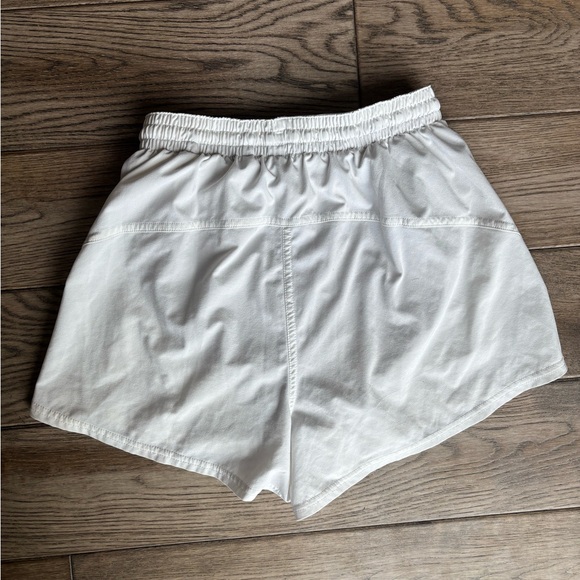 Lululemon Pace Rival High-Rise Short 3" White Size 2 - Picture 8 of 11